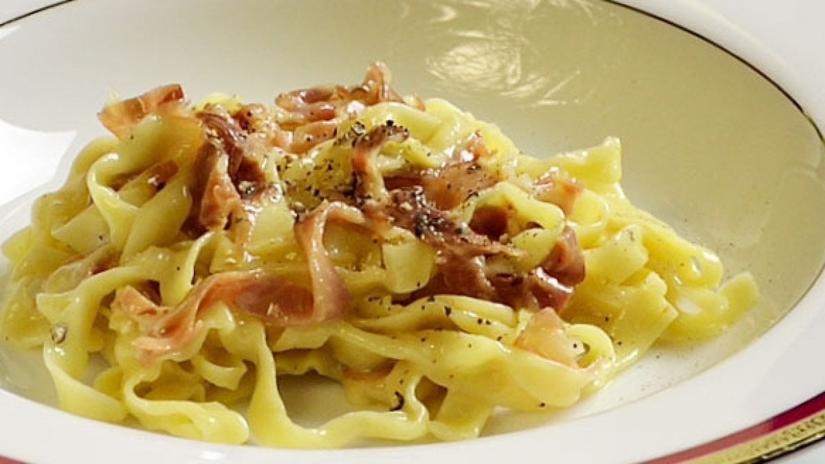 fettuccine alla papalina