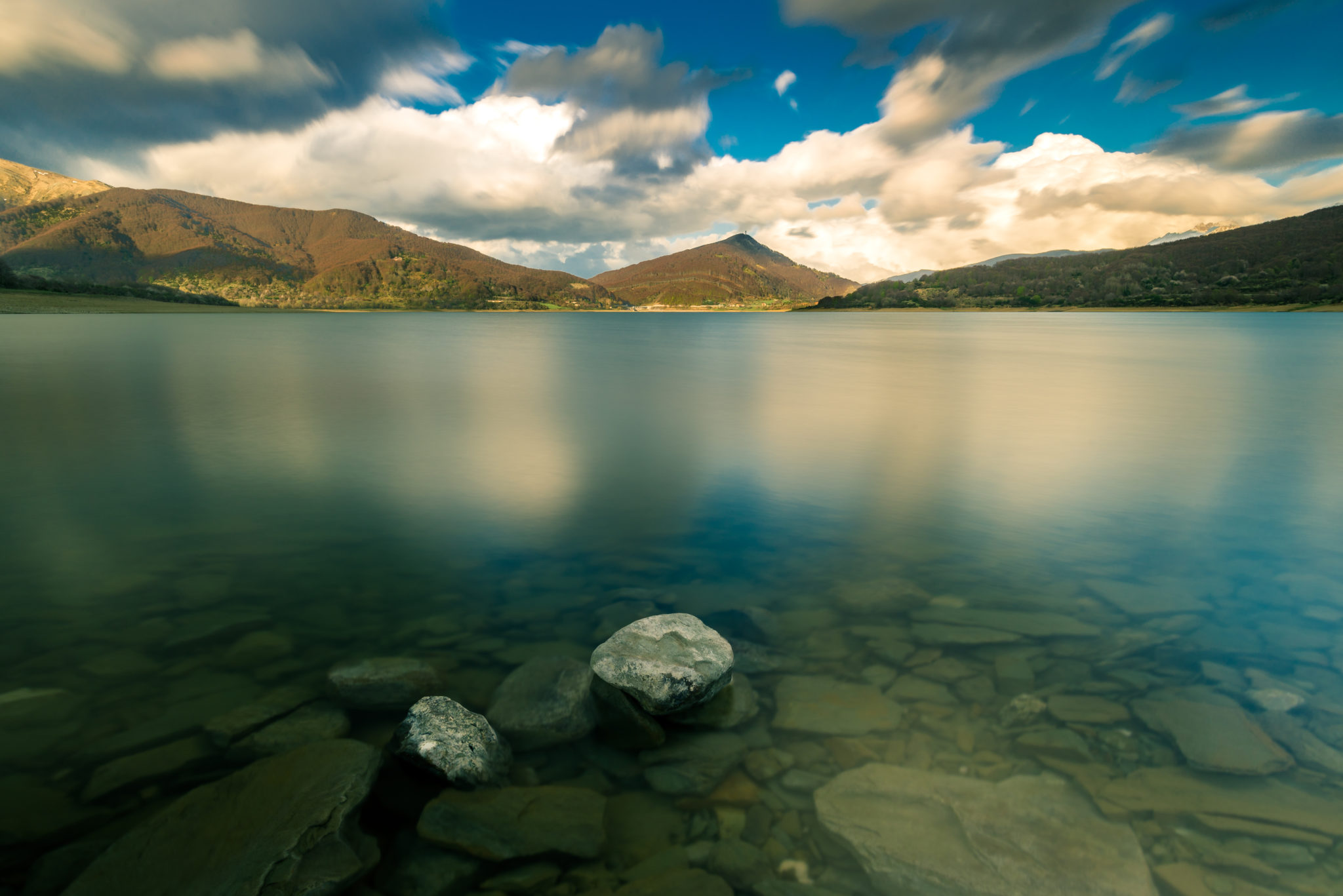 lago di campotosto